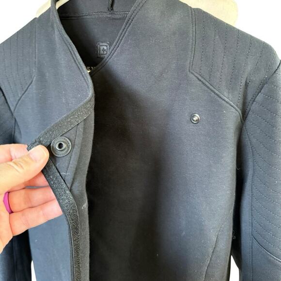 5.11 Tactical Jacket Womens Medium Black Audrey Cover Up Cross Snap Discontinued - Picture 3 of 15